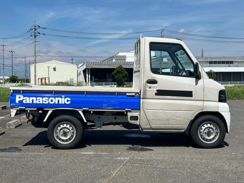 CLIPPER TRUCK