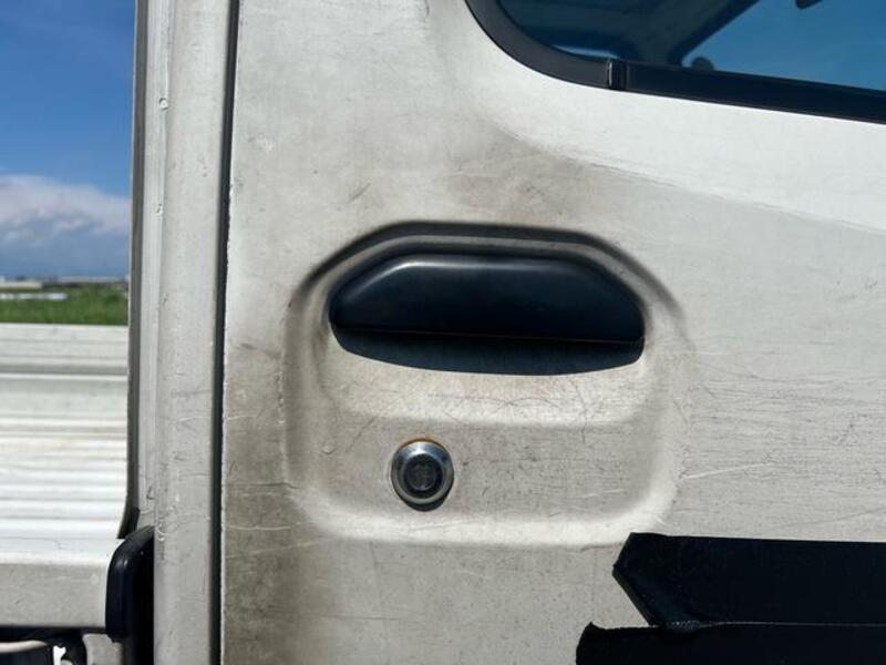 CLIPPER TRUCK