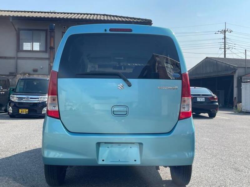 WAGON R