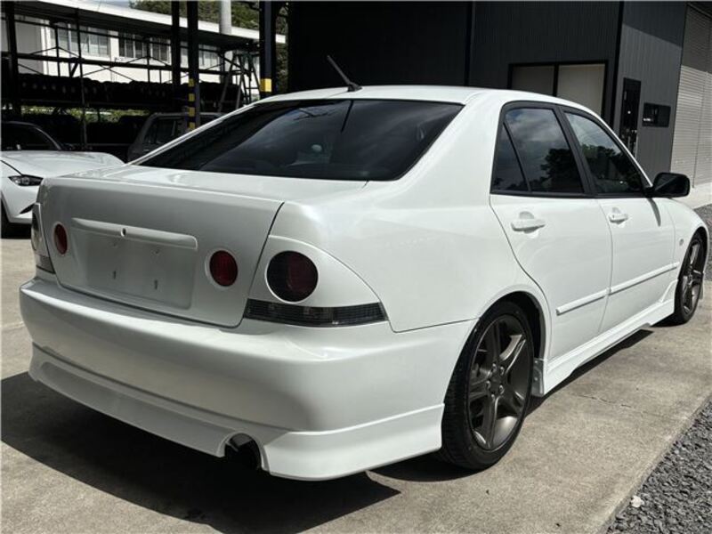 ALTEZZA