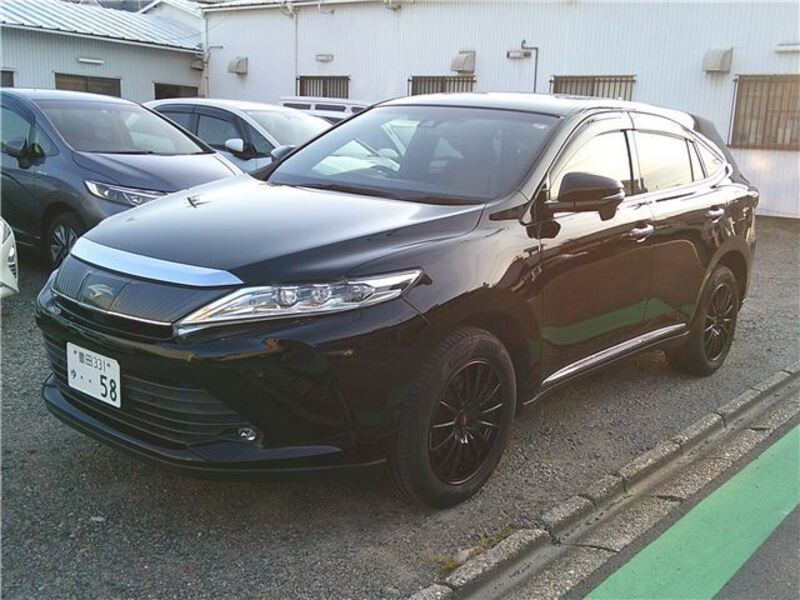 TOYOTA HARRIER