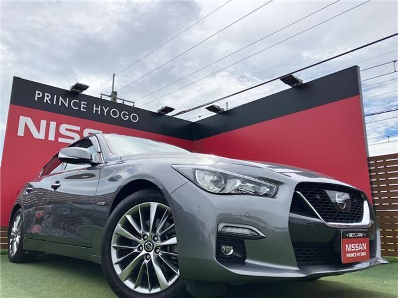 NISSAN SKYLINE
