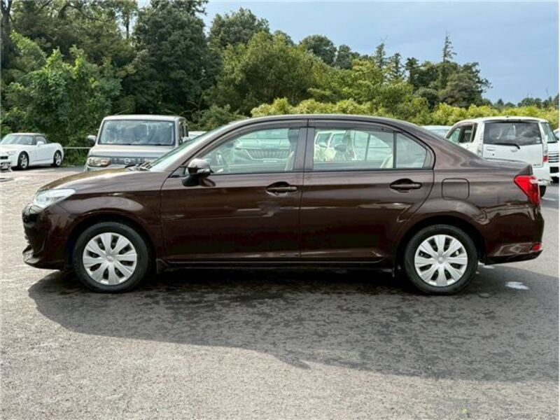 COROLLA AXIO