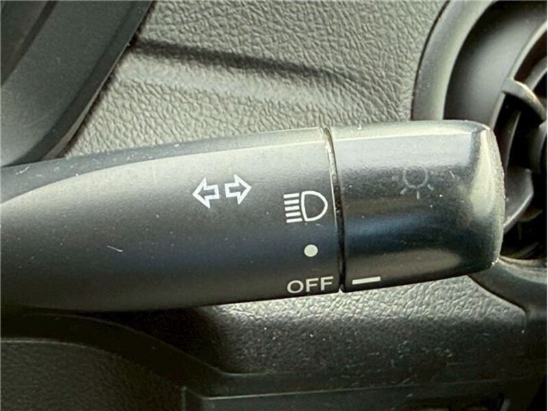 COROLLA AXIO