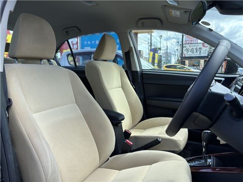 COROLLA AXIO