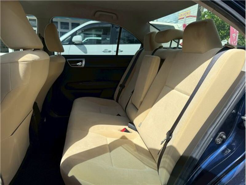 COROLLA AXIO