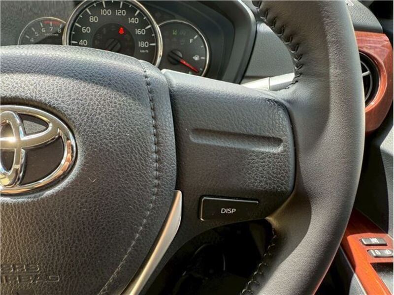 COROLLA AXIO
