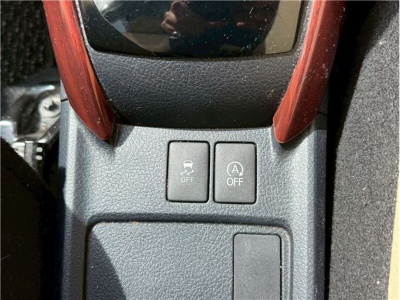 COROLLA AXIO