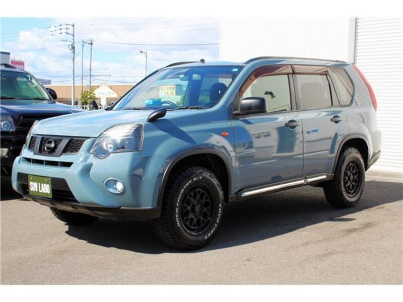 X-TRAIL