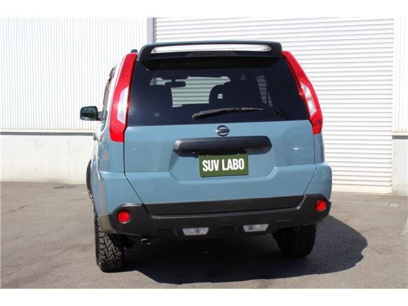 X-TRAIL