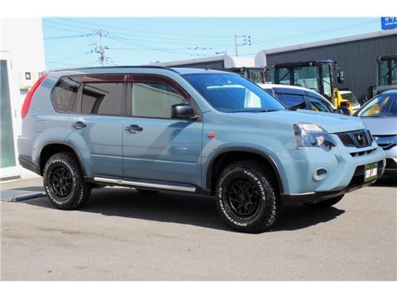 X-TRAIL