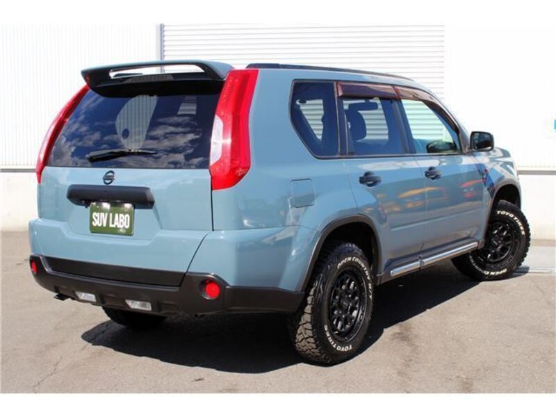 X-TRAIL