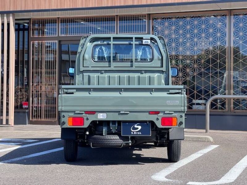 CARRY TRUCK