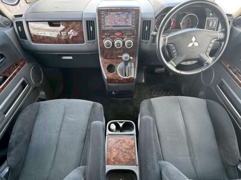 DELICA D5