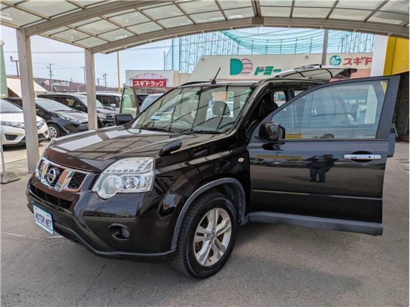 X-TRAIL