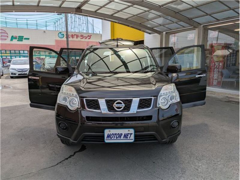 X-TRAIL