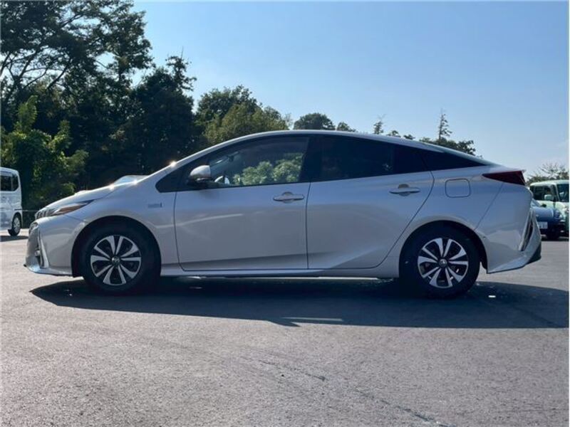 PRIUS PHV