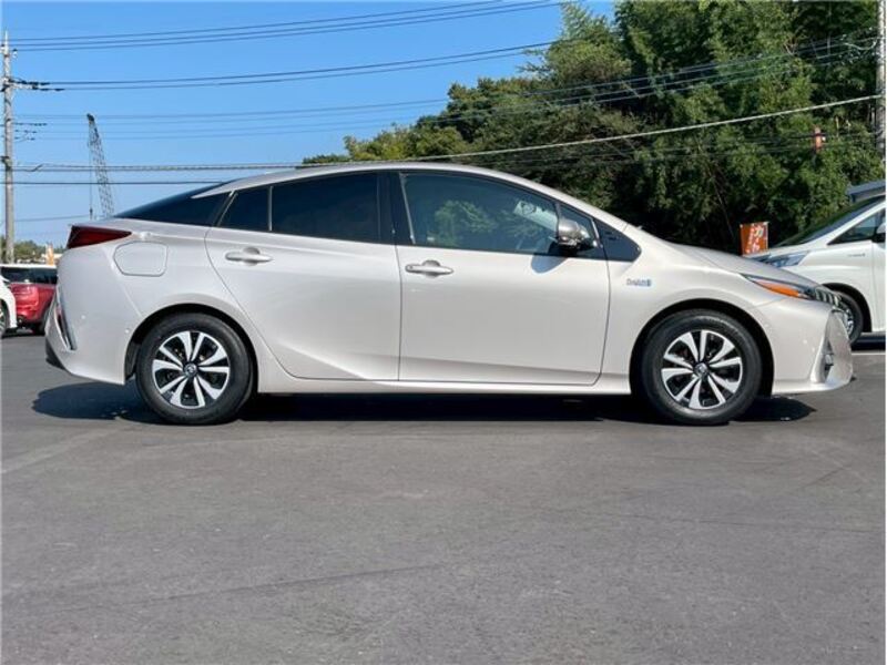 PRIUS PHV