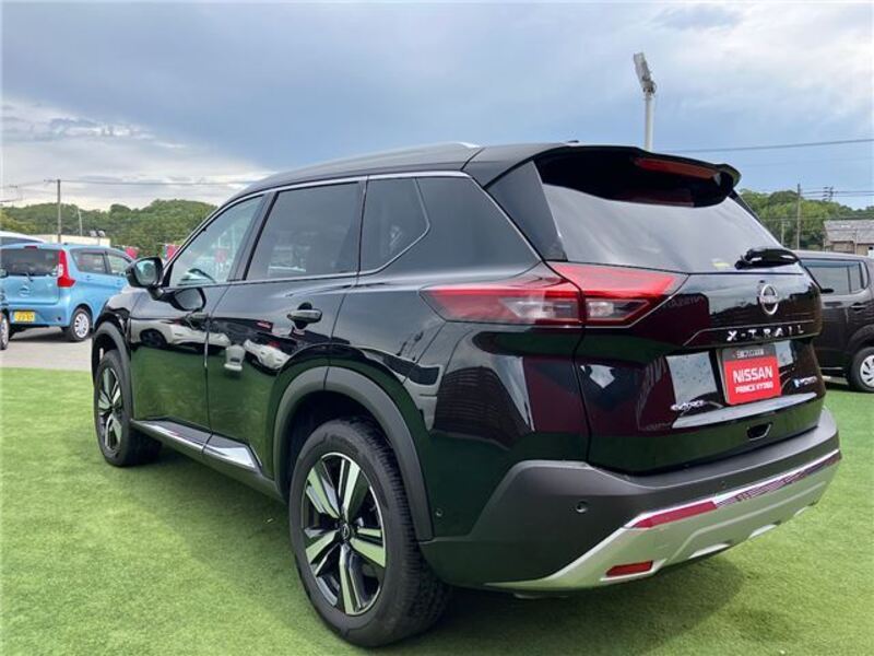 X-TRAIL