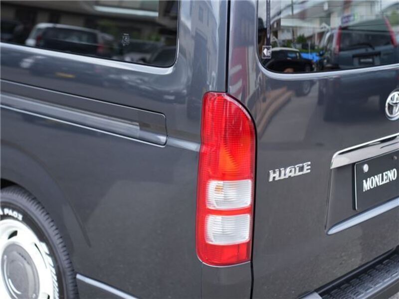 HIACE VAN