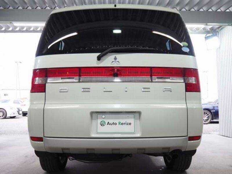 DELICA D5