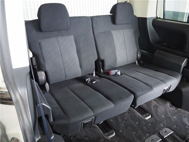 DELICA D5