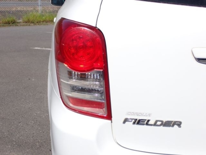 COROLLA FIELDER