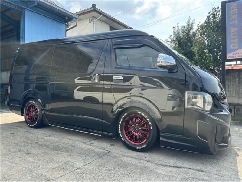 HIACE VAN