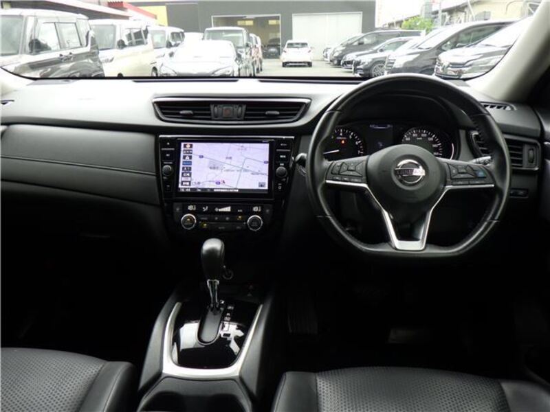 X-TRAIL