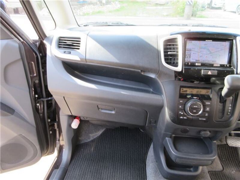 DELICA D2