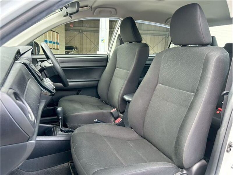 COROLLA AXIO