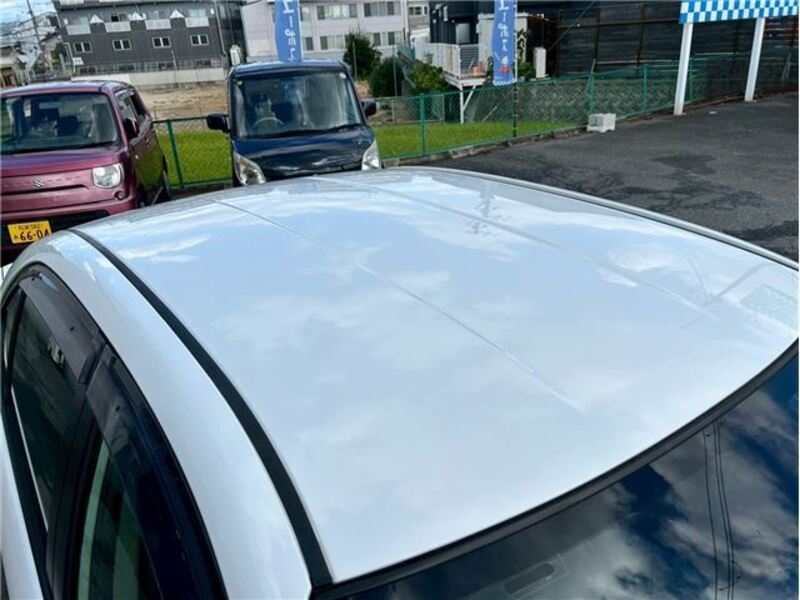 COROLLA AXIO