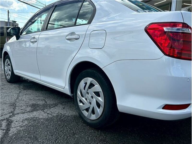 COROLLA AXIO