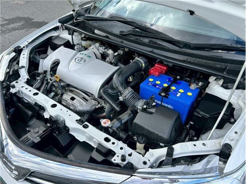 COROLLA AXIO