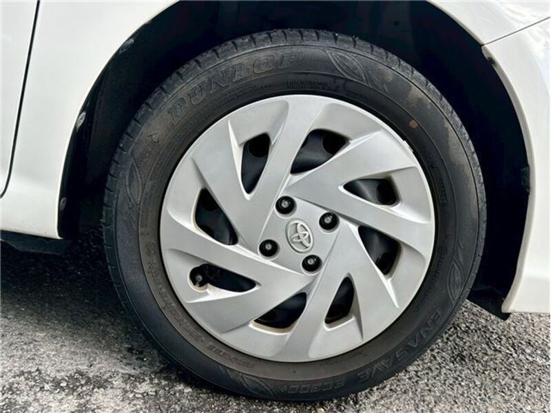 COROLLA AXIO