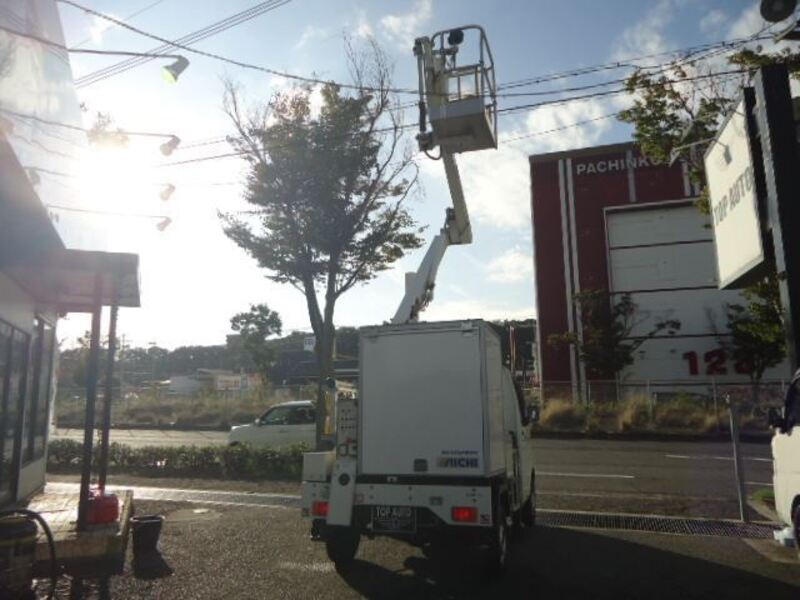 CARRY TRUCK