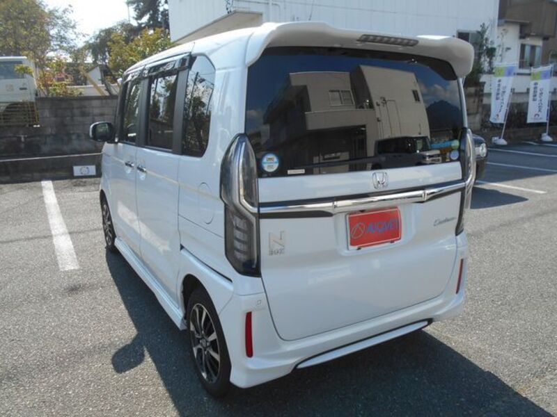 N BOX CUSTOM