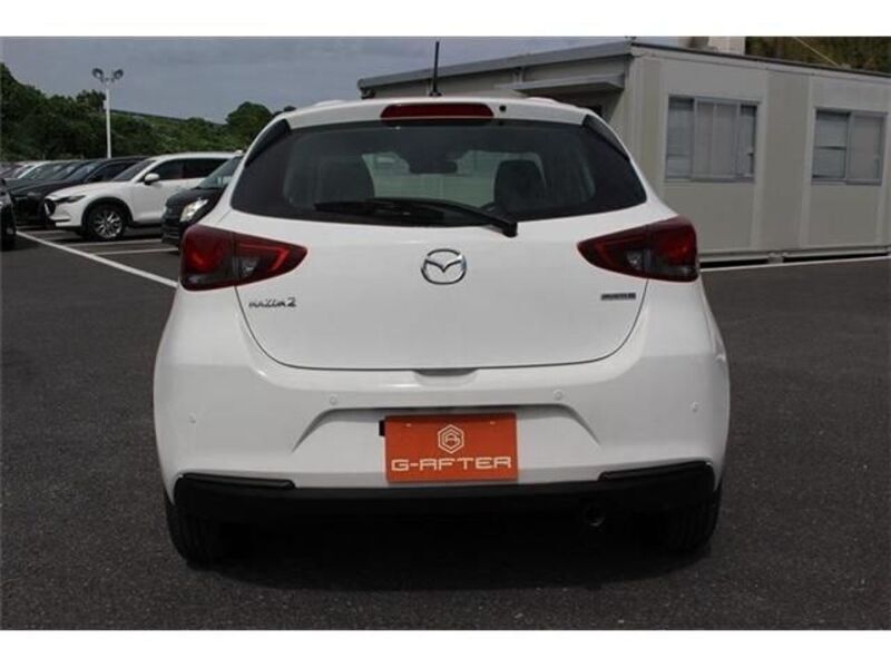 MAZDA2