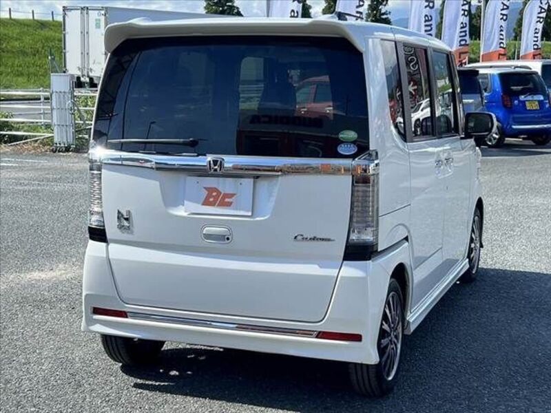N BOX CUSTOM