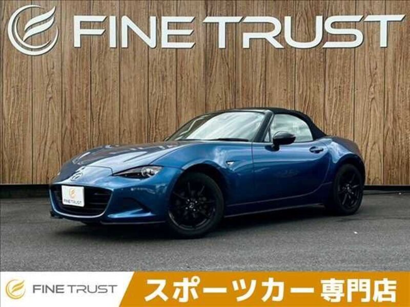 ROADSTER-0