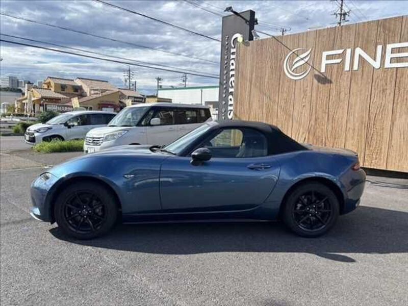 ROADSTER