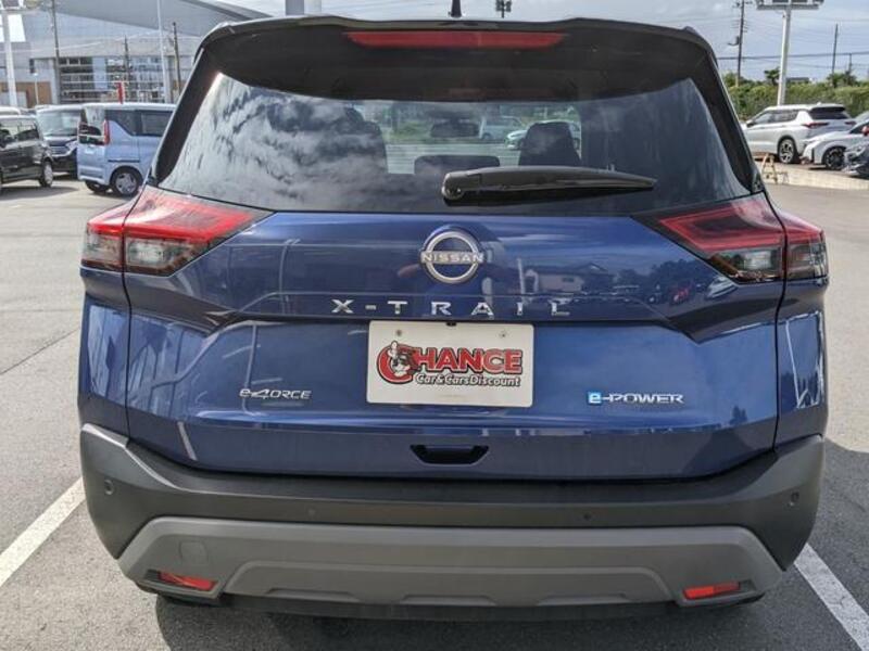 X-TRAIL