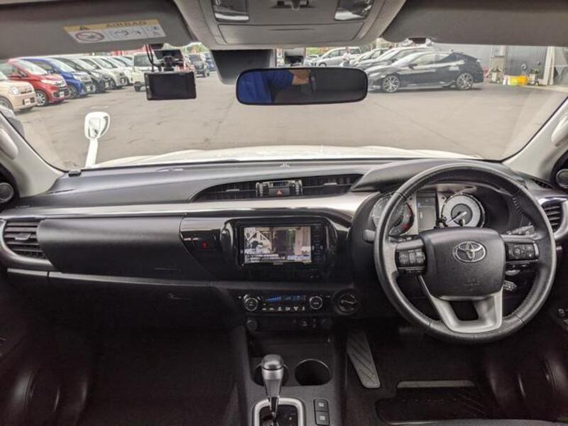 HILUX