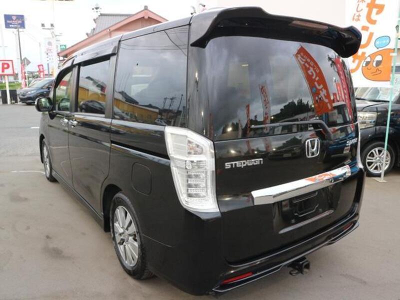 STEPWAGON SPADA