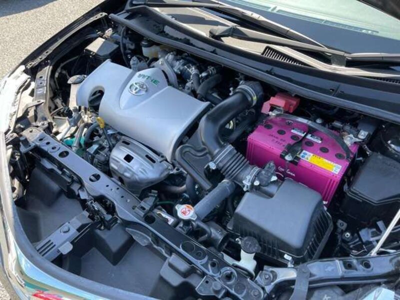 COROLLA AXIO