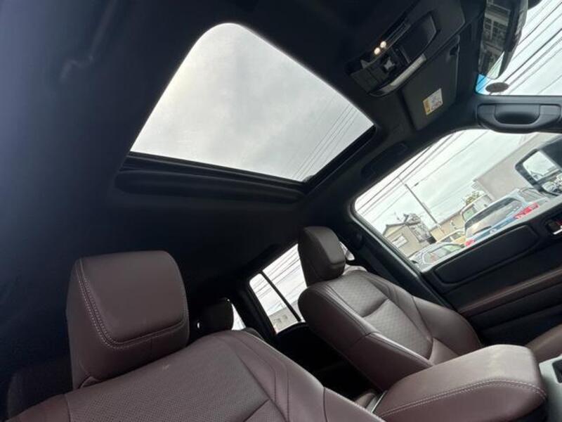 LAND CRUISER 250
