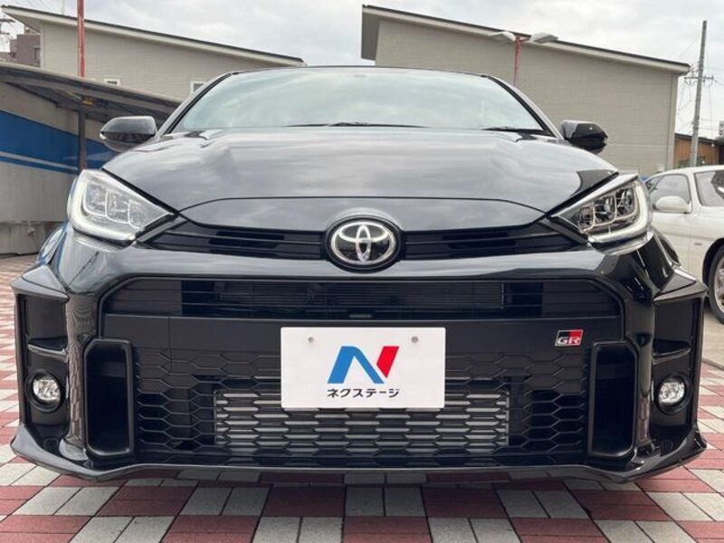 GR YARIS