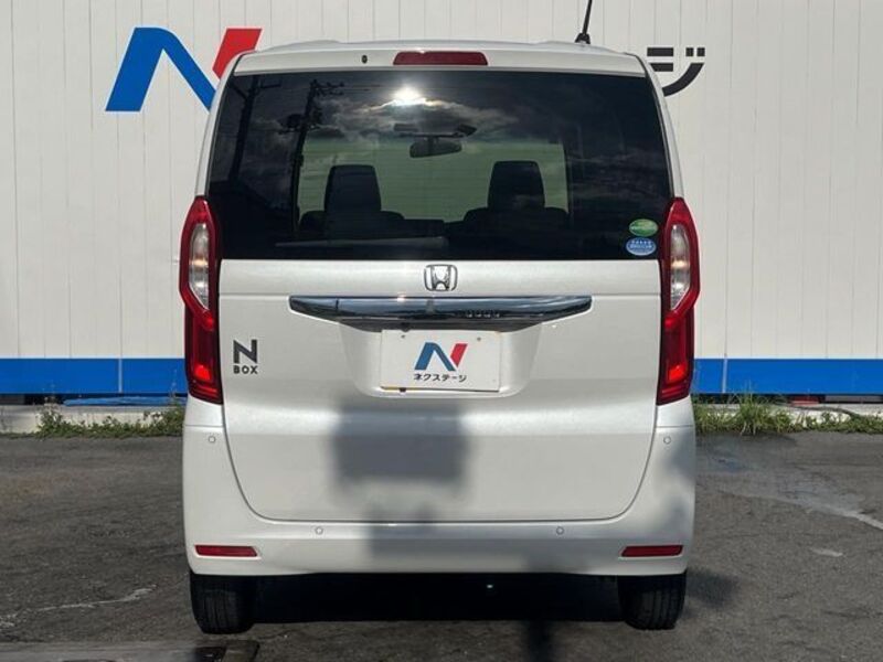 N BOX