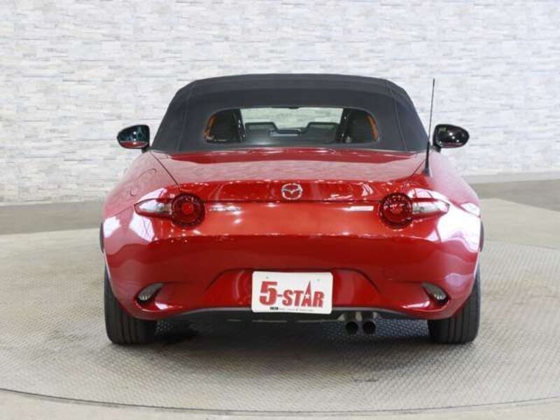 ROADSTER