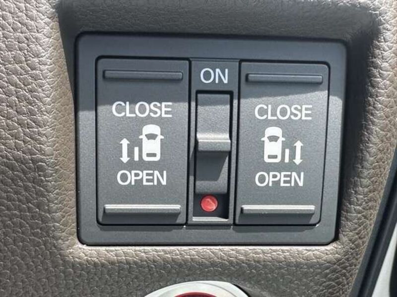 N BOX